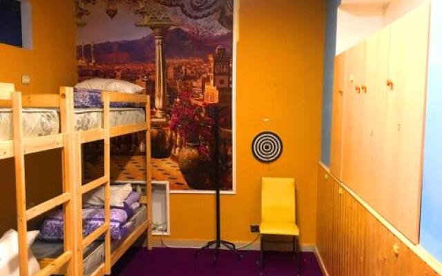 Apelsin Hostel Almaty