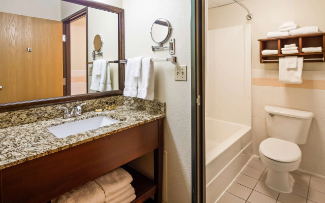 Best Western Plus Sidney Lodge