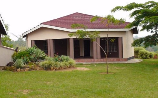 Palm Valley Lodge