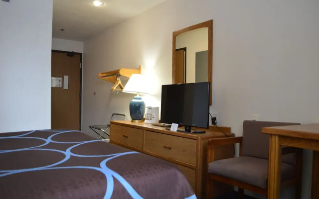Super 8 Park Rapids