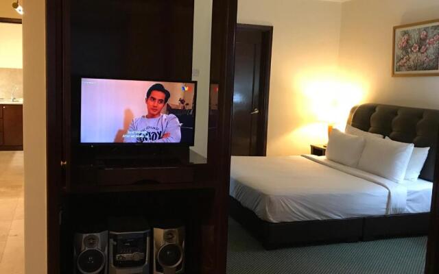 Queens Service Suites At Times Square