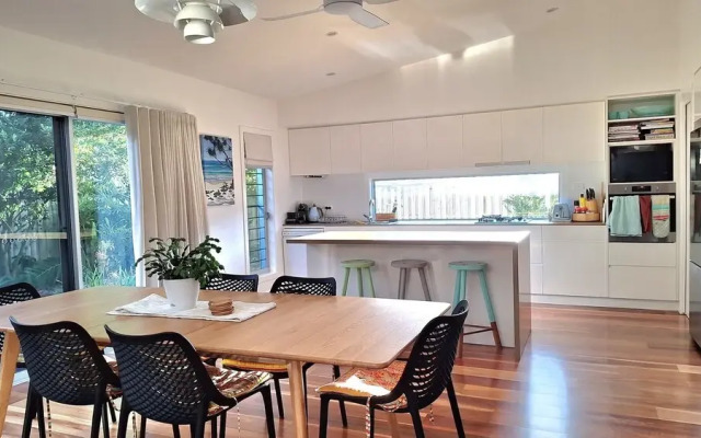 Coastal Home just 300m from the Beach