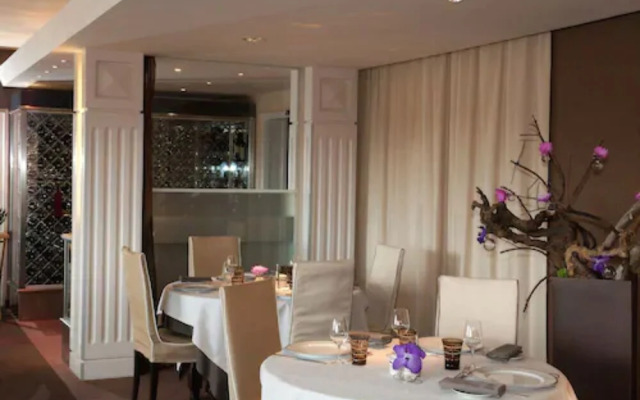 Logis Hôtel Spa Chez Camillou