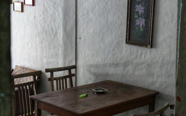 Omah Tukangan Homestay