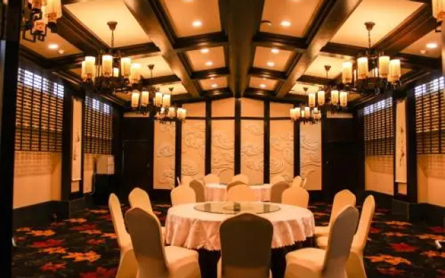 Rui Hong Hotel & Resort