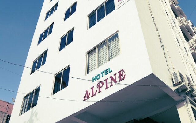 OYO 671 Hotel Alpine