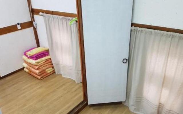 YE Hanok Guesthouse