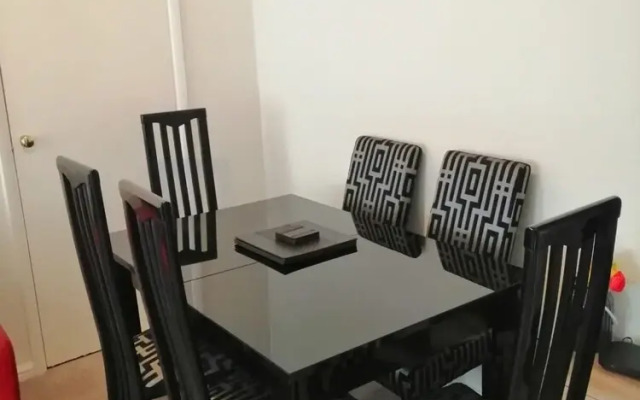 Gatwick Apartments, Direct Link to London