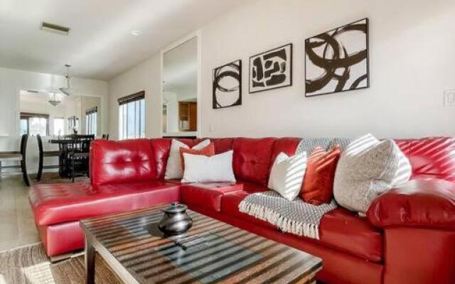 Supreme 2BD/3BA Condo - Los Angeles