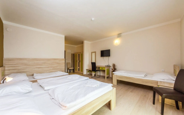 Nad Královnou Hotel & Restaurant