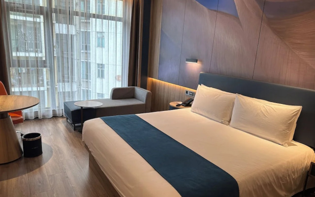 Shenzhen Naive S Hotel (Xili Metro Station Store)