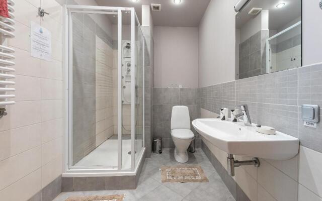 Room in Guest Room - Valensija - Large Suite Apartment