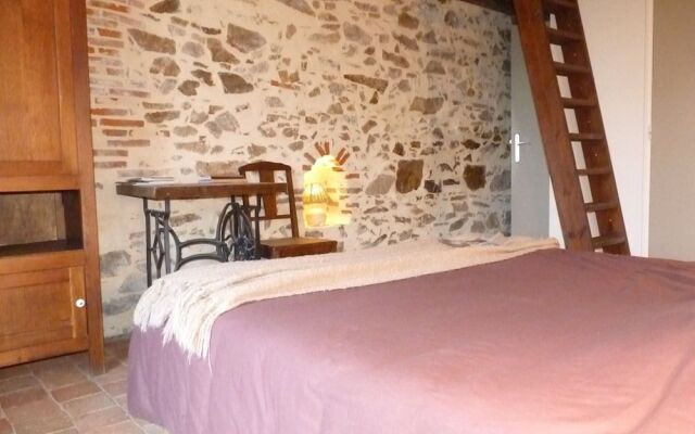 Chambres dhôtes Le Château Rouge