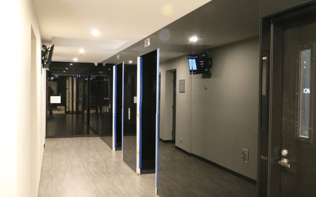 HFN Crown Boutique Apartment