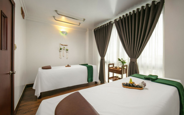 The Tray Hotel
