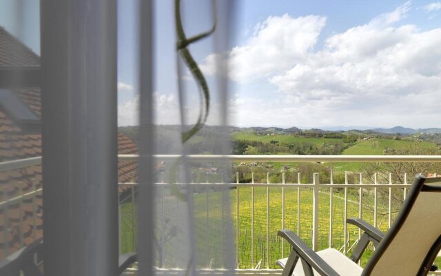 Weingut Skoff Original