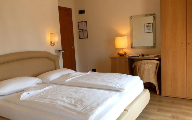 Hotel Ristorante Al Caminetto WorldHotels Crafted Adults Only