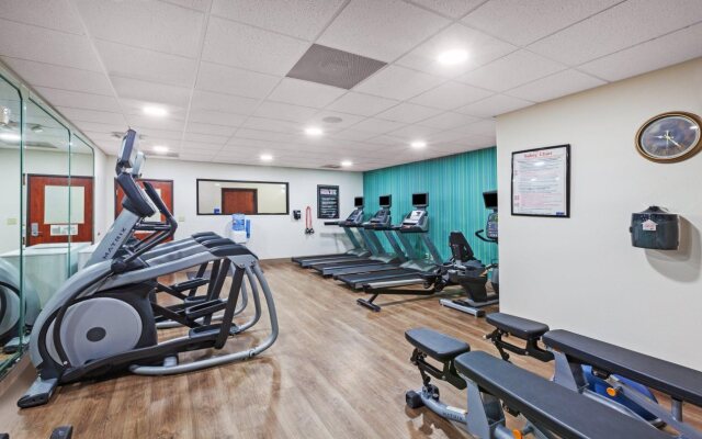 Holiday Inn Express Hotel & Suites Sealy by IHG