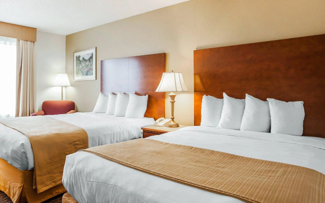 Quality Inn Milwaukee/Brookfield