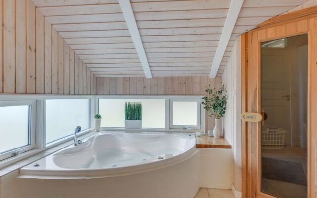 "Carolin" - 320m from the sea in NW Jutland