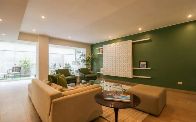 w Sensational 1BR With Private Pool in Barranco