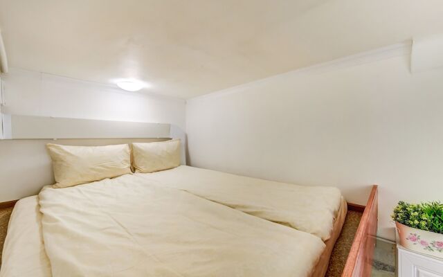 Отель «Семейный очаг на Курляндской»