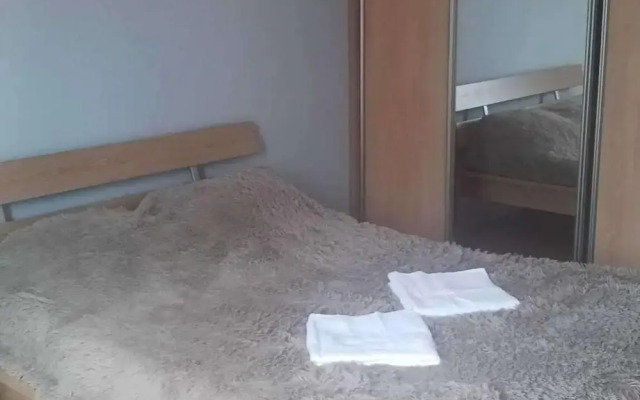 Rumia - Apartment - Sleeps 8 - Parking - Seaside