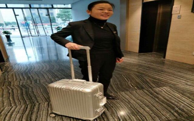 Atour Hotel (Hangzhou Binjiang Binwen Road)