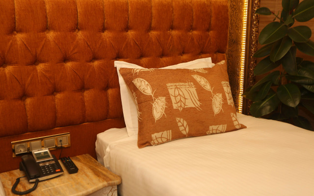 Laleli Blue Marmaray Hotel