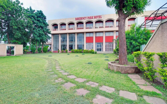 Oyo 60852 Hotel Residency Park