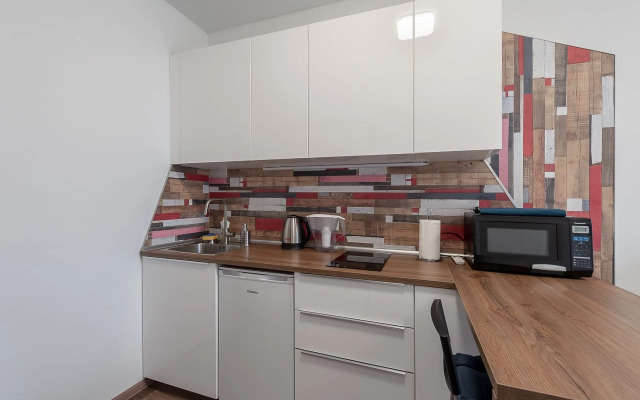 AHause на Малышева 42а