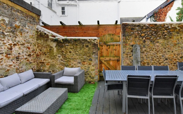 3 Major Terrace