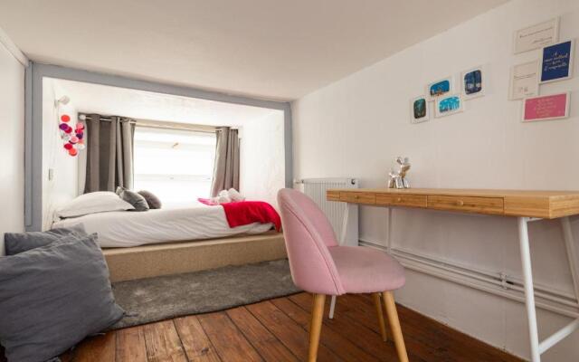 Dify Le Lodge D'ainay