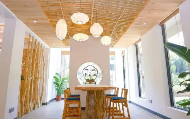 Zhiyou Yijian Guesthouse