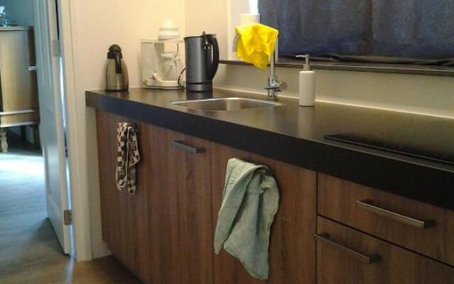 B&B “Te Warskip bij BlokVis”