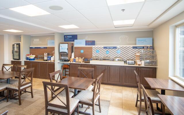 Holiday Inn Express Houghton-Keweenaw by IHG