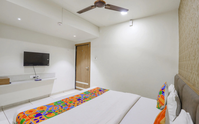 FabHotel Bharosa Inn