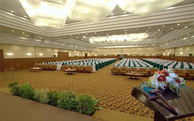 Horison Ultima Bandung