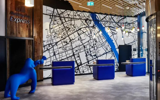 Отель Holiday Inn Express Warsaw - The HUB by IHG