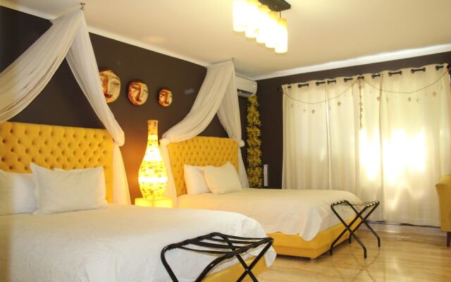 Lovely Luxury Home Near the Beach, 10 ppl