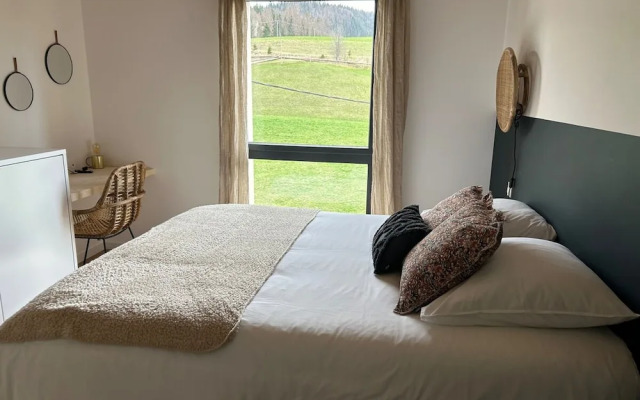 G te Singulier et Authentique Dans Ancienne Ferme