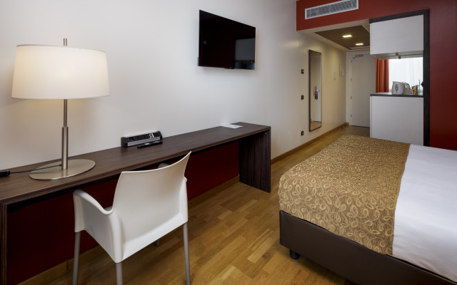 Best Western Falck Village Hotel