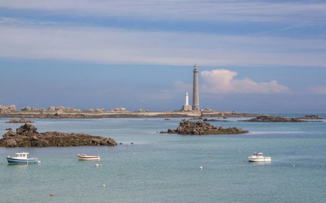 Luxury Apartment With Magnificent sea View