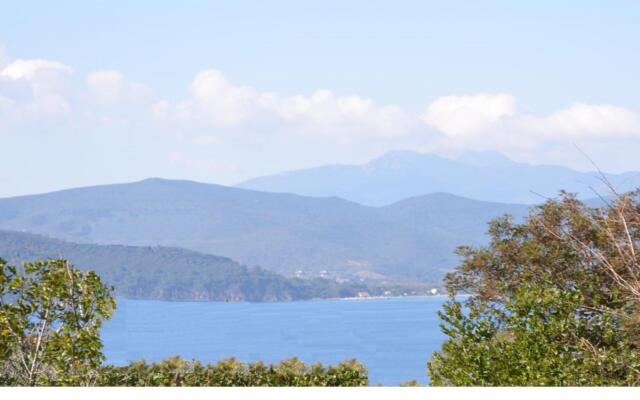 Two roomaApartment in four-family villa.-CALANCHIOLE 1