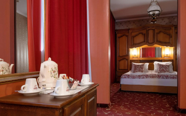 Real Hotel