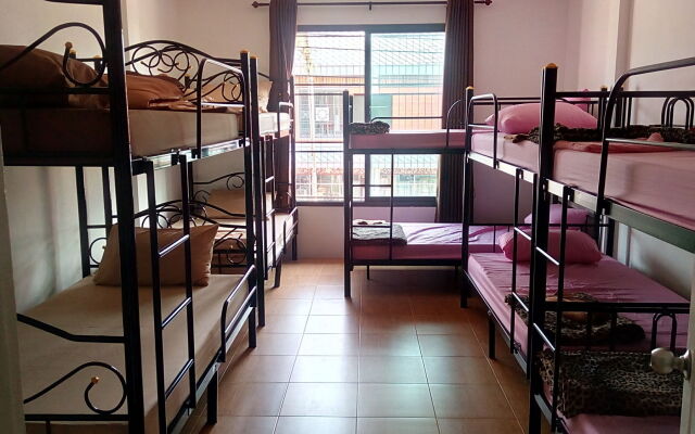 Suratthani Airport Hostel