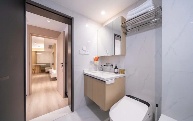 ZHome-Modern 3 bedrooms apartment