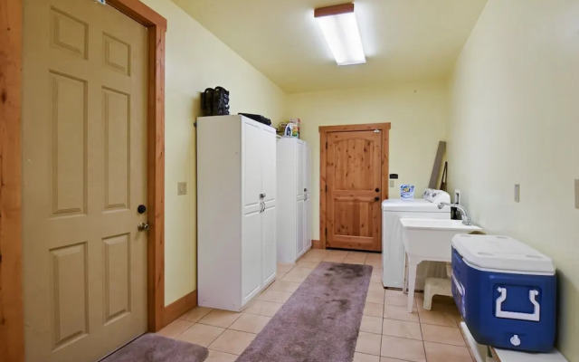 Skislope Sanctuary Close to Outdoor Activities