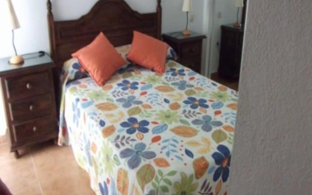Apartment 2 Bedrooms With Pool 103419
