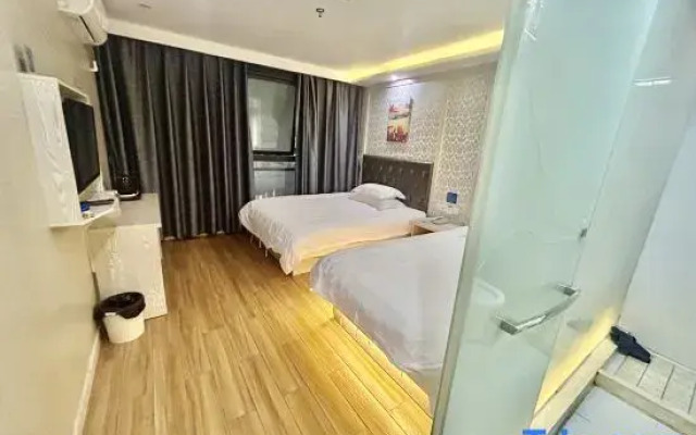 Yijia Hotel (Shanghai Jinshan New Town Wanda Plaza)